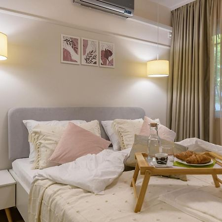 Black Sea Dolphin Apartment Varna Exterior photo